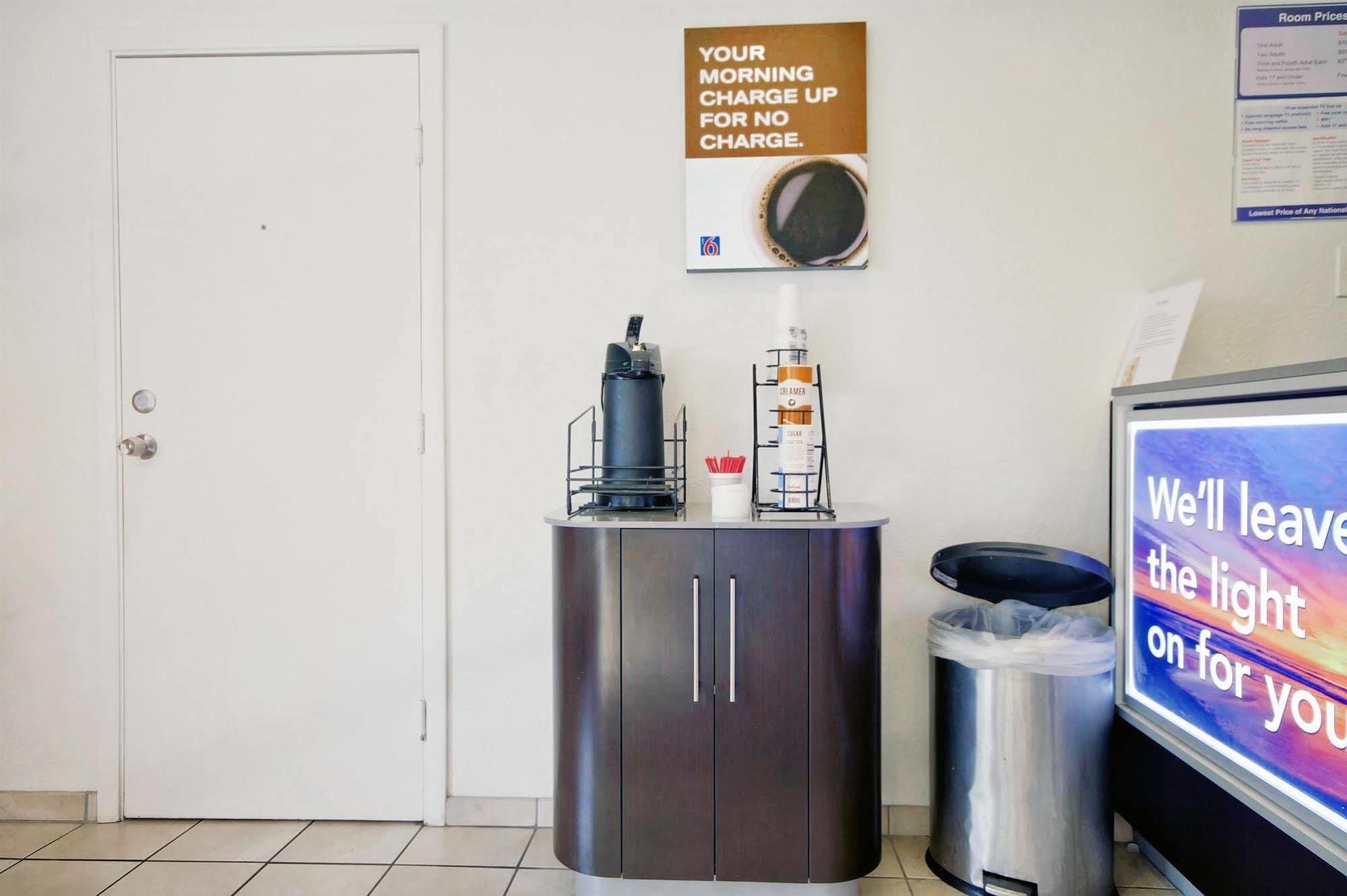 Travelodge By Wyndham Pompano Beach Luaran gambar